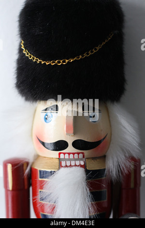 Une poupée Casse-noisette en bois Banque D'Images