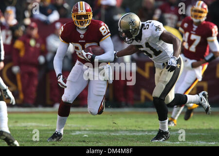 Le 6 décembre 2009 - Hyattsville, Maryland, États-Unis - 06 décembre 2009 : Redskins de Washington tight end Fred Davis # 86 se précipite la balle au cours de la NFL football match entre les New Orleans Saints et les Redskins de Washington à FedEx Field à Hyattsville, Maryland. Le score est à égalité 17-17 à la moitié. .Crédit Obligatoire - Alan Maglaque / Southcreek Global (Image Crédit : © Southcreek Global/ZUMA Banque D'Images