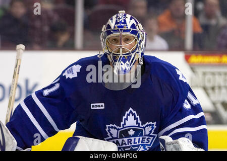 29 Janvier 2010 : Toronto Marlies Joey MacDonald (31) dans l'objectif au cours de la première période de ce match de la Ligue américaine de hockey entre le Toronto Marlies et le lac Erie Monsters joué au Quicken Loans Arena de Cleveland, OH. Les Monstres, portant des uniformes spéciaux pour commémorer le 1980 l'équipe de hockey olympique US, défait les Marlies 6-3..Crédit obligatoire : Frank Jansky / Southcreek Gl Banque D'Images