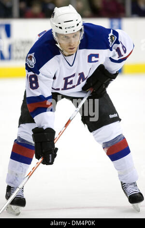 29 Janvier 2010 : le lac Érié Monstres Brian Willsie (18) pendant la première période de ce match de la Ligue américaine de hockey entre le Toronto Marlies et le lac Erie Monsters joué au Quicken Loans Arena de Cleveland, OH. Les Monstres, portant des uniformes spéciaux pour commémorer le 1980 l'équipe de hockey olympique US, défait les Marlies 6-3..Crédit obligatoire : Frank Jansky / Southcreek ( Global Banque D'Images