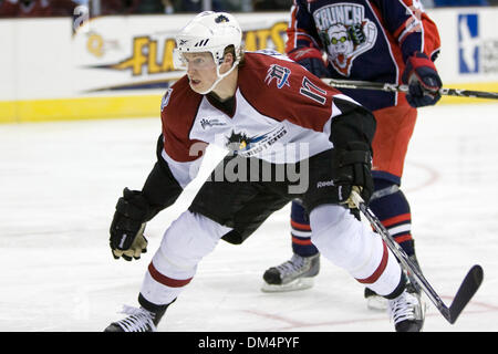 26 Février 2010 : le lac Érié Monstres Mike Bartlett (17) au cours de la Ligue américaine de Hockey match entre le Syracuse Crunch et le lac Erie Monsters joué à la Quicken Loans Arena de Cleveland, OH. Le craquement a défait les monstres 3-2..Crédit obligatoire : Frank Jansky / Southcreek Global (Image Crédit : © Frank Jansky/global/ZUMApress.com) Southcreek Banque D'Images