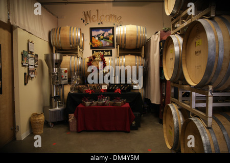 Intérieur de Boulder Creek Winery Banque D'Images