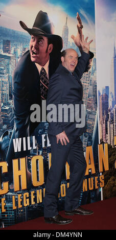 Londres, Royaume-Uni, 11 décembre 2013 David Koechner assiste à la première pour le Présentateur : la légende continue, suite de la comédie à la suite San Diego's favorite news anchor Ron Bourgogne à vue West End, Leicester Square, Londres Photo : Alamy/MRP Live News Banque D'Images