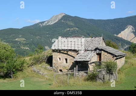 Hill Farm abandonnés ou agritourisme entre Peone Valberg & dans le Haut-Var 74000 Alpes-Maritimes France Banque D'Images