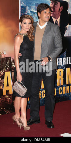 Londres, Royaume-Uni, le 11 décembre 2013 Charlotte Jackson et Chris Coleman assister à Premiere pour le Présentateur : la légende continue, suite de la comédie à la suite San Diego's favorite news anchor Ron Bourgogne à vue West End, Leicester Square, Londres Photo : Alamy/MRP Live News Banque D'Images