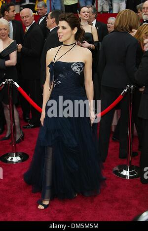 Mar. 24, 2002 - Los Angeles, Californie - K24518FB:74ÈME ACADEMY AWARDS . KODAK THEATRE.HOLLYWOOD AU HIGHLAND.Hollywood, CA 03/24/2002. FITZROY BARRETT/ 2002.Marisa Tomei(Image Crédit : © Globe Photos/ZUMAPRESS.com) Banque D'Images