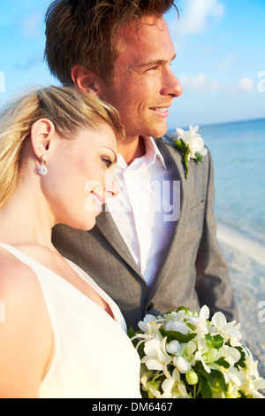 Mariée et le Marié Mariage en cérémonie sur la plage Banque D'Images