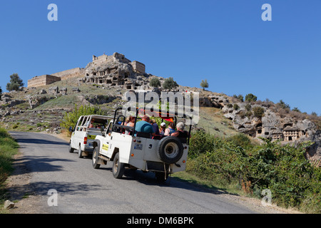 Jeep safari, ancienne ville de Tlos dans la vallée de Xanthos, Muğla Province, la Lycie, la mer Egée, en Turquie Banque D'Images