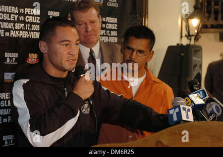 Sep 12, 2005 ; Los Angeles, CA, USA ; ROBBIE PEDEN fait face à Marco Antonio Barrera pour les GB-Unification IBF combat qui se tiendra à l'hôtel MGM Grand de Las Vegas le 17 septembre 2005. Crédit obligatoire : Photo par Rob DeLorenzo/ZUMA Press. (©) Copyright 2005 par Rob DeLorenzo Banque D'Images