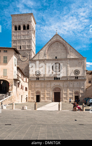 La Basilique Papale de Saint François d'Assise, Assise, Ombrie, Italie, Europe Banque D'Images