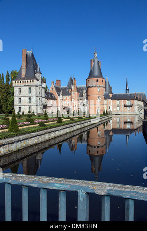 Jardin à la française créé À PARTIR DE DESSINS ET MODÈLES INDUSTRIELS PAR LE JARDINIER ANDRÉ LE NÔTRE POUR LE ROI LOUIS XIV, le château de Maintenon, Banque D'Images