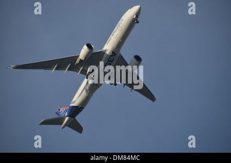 Test en vol de l'Airbus A350 à Toulouse Banque D'Images