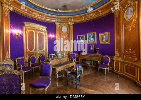 BOUDOIR DE LA DUCHESSE D'AUMALE (1822-1869) OU VIOLET COIFFURE, Petits Appartements CRÉÉE EN 1845 ET 1846 PAR LE Peintre et décorateur EUGÈNE LAMI, CHATEAU DE CHANTILLY, OISE (60), FRANCE Banque D'Images