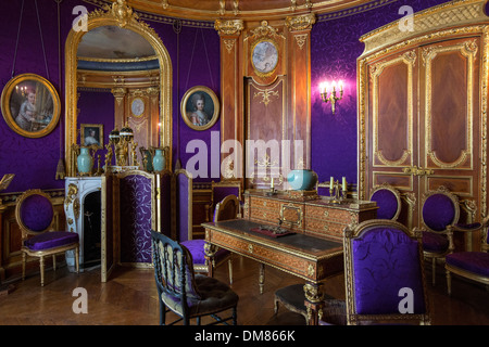 BOUDOIR DE LA DUCHESSE D'AUMALE (1822-1869) OU VIOLET COIFFURE, Petits Appartements CRÉÉE EN 1845 ET 1846 PAR LE Peintre et décorateur EUGÈNE LAMI, CHATEAU DE CHANTILLY, OISE (60), FRANCE Banque D'Images