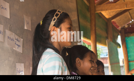 Les enfants de l'école primaire Education Phnom Penh Cambodge Asie du sud-est Banque D'Images