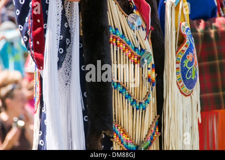Détails de femme Vêtements traditionnels mohawks Premières Nations Québec Canada Banque D'Images