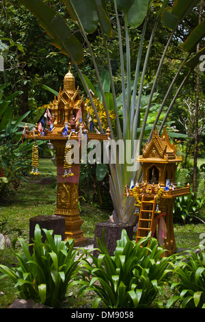 Esprit thaï maisons sont une partie importante de la tradition bouddhiste thaï - Thaïlande Banque D'Images