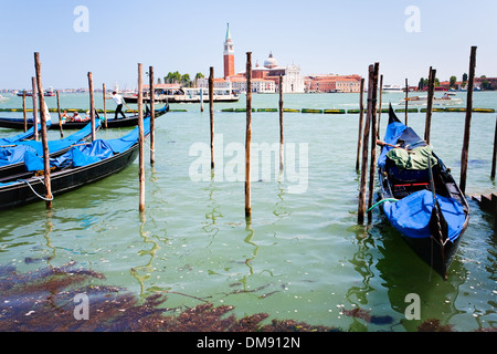 Gondola sur Canal San Marco, Venise Banque D'Images