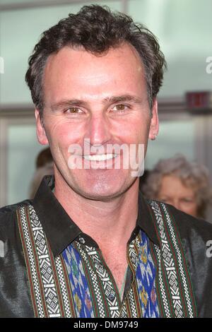 1er janvier 1980 - Hollywood, Californie, USA - DIHLON MCMANNE ..K26554MR- SERVICE DE PREMIERE, ARCLIGHT CINEMA., Hollywood, CA.OCT. 5 2002. MILAN RYBA / 2002(Credit Image : © Globe Photos/ZUMAPRESS.com) Banque D'Images