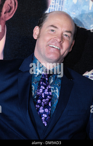 David Koechner assiste à la première UK de Présentateur 2 : La légende continue le 11/12/2013 à vue de Leicester Square, Londres. Les personnes sur la photo : David Koechner. Photo par Julie Edwards Banque D'Images