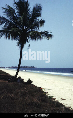 Mar 05, 1993 - Freetown, Sierra Leone - scène de plage à Freetown en Sierra Leone. (Crédit Image : ©/ZUMAPRESS.com) Liasi Theodore Banque D'Images