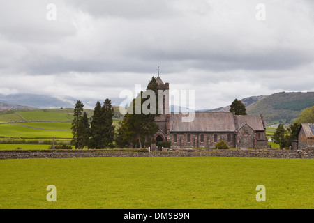 L'église du village de Lowick. L'église est dans le parc national du Lake District, en Angleterre. Banque D'Images