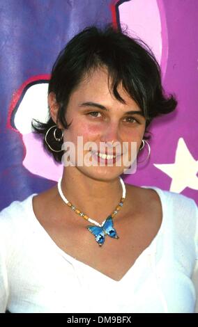 30 septembre 2002 - CA, USA - Julia Butterfly Hill...K26438M. - 3e ''WORLDFEST'' .de Woodley Park, Van Nuys, CA.SEPT. 30, 2002. MILAN RYBA / 2002.(Image Crédit : © Globe Photos/ZUMAPRESS.com) Banque D'Images