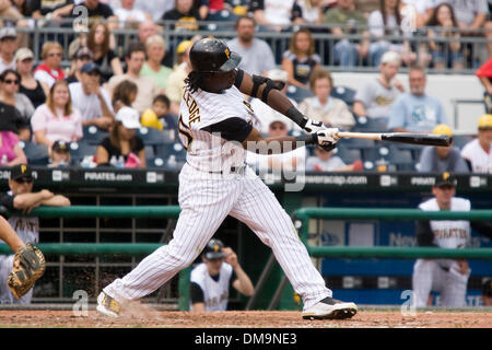 23 Août 2009 : Pirates Lastings Milledge (85) au bâton pendant le jeu entre les Rouges et les pirates. Les Rouges défait les Pirates 4-1 devant 21 209 fans au PNC Park à Pittsburgh PA. (Crédit Image : © Global/ZUMApress.com) Southcreek Banque D'Images