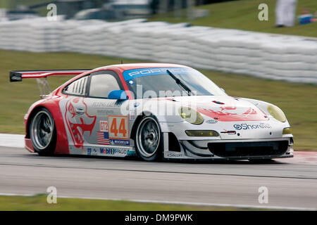 29 Août 2009 : The Flying Lizard Porsche GT2 race autour de la piste de Mosport Park, Bowmanville, Ontario. (Crédit Image : © Global/ZUMApress.com) Southcreek Banque D'Images