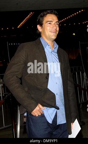 18 mars 2002 - Los Angeles, Californie, USA - BEN CHAPLIN..PANIC ROOM - PREMIERE.LOEWS CENTURY PLAZA, SIÈCLE, Los Angeles, CA.18 MARS 2002. NINA PROMMER/ 2002 .K24429NP.(Image Crédit : © Globe Photos/ZUMAPRESS.com) Banque D'Images