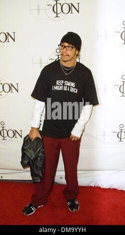 Avril 16, 2002 - Los Angeles, Californie, USA - AJ MCLEAN..MTV ICON.REND HOMMAGE À AEROSMITH.SONY STUDIOS CULVER, Los Angeles, CA.14 avril 2002. NINA PROMMER/ 2002 K24654NP.(Image Crédit : © Globe Photos/ZUMAPRESS.com) Banque D'Images