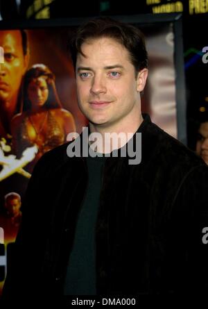 18 avril 2002 - Hollywood, Californie, USA - Brendan Fraser..LE ROI SCORPION - PREMIÈRE MONDIALE.les studios Universal, Hollywood, CA.17 avril 2002. NINA PROMMER/ 2002 K24750NP(Image Crédit : © Globe Photos/ZUMAPRESS.com) Banque D'Images