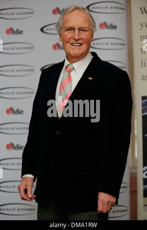 Nicholas Parsons assiste à l'ancien de l'année des prix à des Simpsons dans le Strand, le 12 février 2013 à Londres en Grande-Bretagne. Banque D'Images