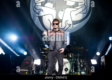 Tom Meighan de Kasabian en live sur scène à Brixton Academy London England - 20.08.12 Banque D'Images