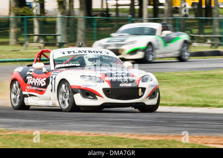 02 octobre 2009 - Alton, Illinois, États-Unis - 2 octobre 2009 : Vendredi d'exercice de Virginia International Race way-Playboy Mazda MX5cup,Grand Sport et Street Tuner. # 31 Jeff Mosing. (Crédit Image : © Mark Abbott Global/ZUMApress.com)/Southcreek Banque D'Images