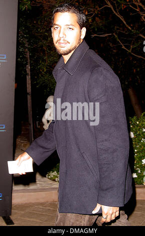 20 octobre 2002 - Los Angeles, Californie, USA - DAVID BLAINE..PLAYSTATION 2 ET GUY OSEARY TOURNOI DE JEU EN LIGNE D'HÔTE POUR LA CHARITÉ.GUY fête également son 30ÈME ANNIVERSAIRE.ECALIFORNIA PRIVÉ, BEVERLY HILLS, CA.19 octobre 2002. NINA PROMMER/ 2002 K26767NP(Image Crédit : © Globe Photos/ZUMAPRESS.com) Banque D'Images