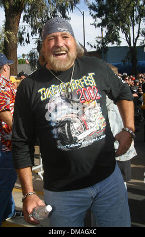 10 nov 2002 - Los Angeles, Californie, USA - DAN HAGERTY ..LOVE RIDE 19.GLENDALE HARLEY DAVIDSON AU LAC CASTAIC, CA.10 novembre 2002. NINA PROMMER/ 2002 K27065NP(Image Crédit : © Globe Photos/ZUMAPRESS.com) Banque D'Images