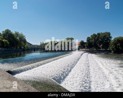 Rivière Lech 'Lechwehr » à Landsberg am Lech, Bavière, Allemagne Banque D'Images