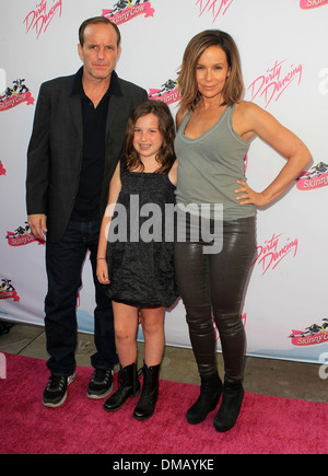 Clark Gregg Jennifer Gray Stella Gregg 25e anniversaire de Lionsgate's 'Dirty Dancing' au Grauman's Chinese Theatre Hollywood Banque D'Images