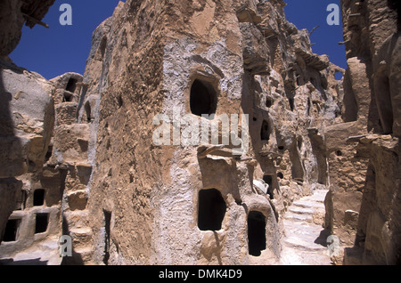 Ksar Nalut, qui est un grenier fortifié par une ksour (château). Banque D'Images