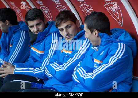 Pamplona, Espagne. 14 décembre 2013. La Liga Osasuna football contre le Real Madrid. Casillas, le gardien du Real Madrid, au cours du jeu entre Osasuna et Real Madrid à partir de l'Estadio de El Sadar. Credit : Action Plus Sport Images/Alamy Live News Banque D'Images