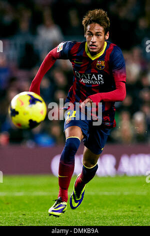 Barcelone, Espagne. 14 Décembre, 2013. L'avant du FC Barcelone Neymar en action au cours de la jeu de la Liga entre le FC Barcelone et Villarreal CF au Camp Nou, Barcelona : Action Crédit Plus Sport/Alamy Live News Banque D'Images