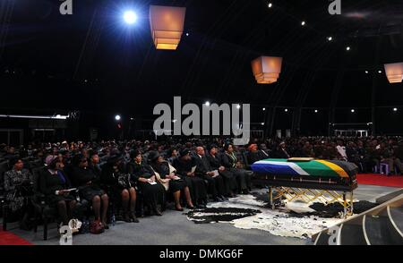 Qunu, Afrique du Sud. Le 15 décembre 2013. Funérailles d'état de Madiba le 15 décembre 2013 à Qunu, Afrique du Sud. Nelson Mandela est décédé dans la soirée du 5 décembre 2013 à son domicile. Il est inhumé au sa ferme à Qunu lors des funérailles d'État. (Photo par Gallo Images / Photos / Felix24 Dlangamandla) Credit : Gallo images/Alamy Live News Banque D'Images