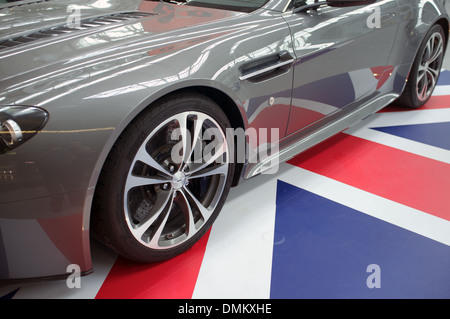 Aston Martin V12 Vantage voiture Banque D'Images