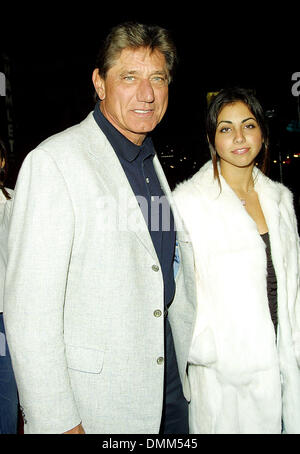 Le 12 décembre 2001 - Hollywood, Californie, USA - JOE NAMATH ET SA FILLE JESSICA.ALI - PREMIERE.Mann's Chinese Theatre, à Hollywood, CA.12 décembre 2001. NINA PROMMER/ 2001 K23651NP (D)(Image Crédit : © Globe Photos/ZUMAPRESS.com) Banque D'Images