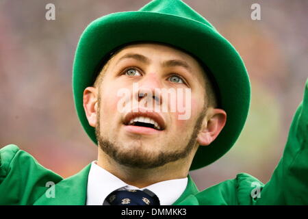 24 Octobre 2009 : Notre Dame lutin mascot au cours de l'action de jeu. Boston College of the Atlantic Coast Conference), à Notre Dame, indépendant, au stade Notre-dame à South Bend, Indiana. Notre Dame a gagné le match 20-16..Crédit obligatoire : Scott W. Grau / Southcreek Global (Image Crédit : © Southcreek/ZUMApress.com) mondial Banque D'Images