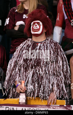 24 Octobre 2009 : Fans au cours de la première moitié action dans le jeu entre le Mississippi State Bulldogs hébergeant les Gators de la Floride. Les Gators de Floride mènent à la moitié 13-10..Crédit obligatoire : Epicéa Derden / Southcreek Global (Image Crédit : © Southcreek/ZUMApress.com) mondial Banque D'Images