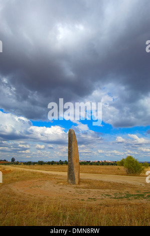 Outeiro Menhir, site mégalithique près de Monsaraz, Nathalie, district d'Evora, Alentejo, Portugal, Europe Banque D'Images