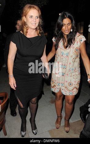 Sarah Ferguson pour le soulagement de la mode a eu lieu au restaurant du centre-ville London England - 09.08.12 Banque D'Images