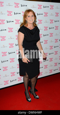 Sarah Ferguson pour le soulagement de la mode a eu lieu au restaurant du centre-ville London England - 09.08.12 Banque D'Images